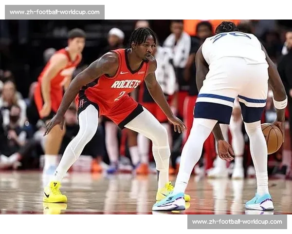 火箭 4 年 5300 万签约芬尼 - 史密斯 全额中产锁定 3D 锋线