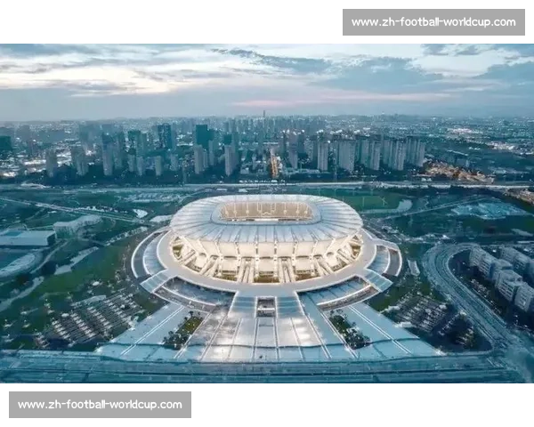南通队新主场扩容至 2 万人,临时座位安全引关注 南通队新主场扩容至 2 万人,临时座位安全引关注